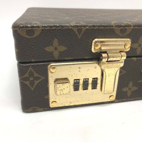 LOUIS VUITTON Authentic Brown Monogram Canvas Bag - Picture 4 of 16